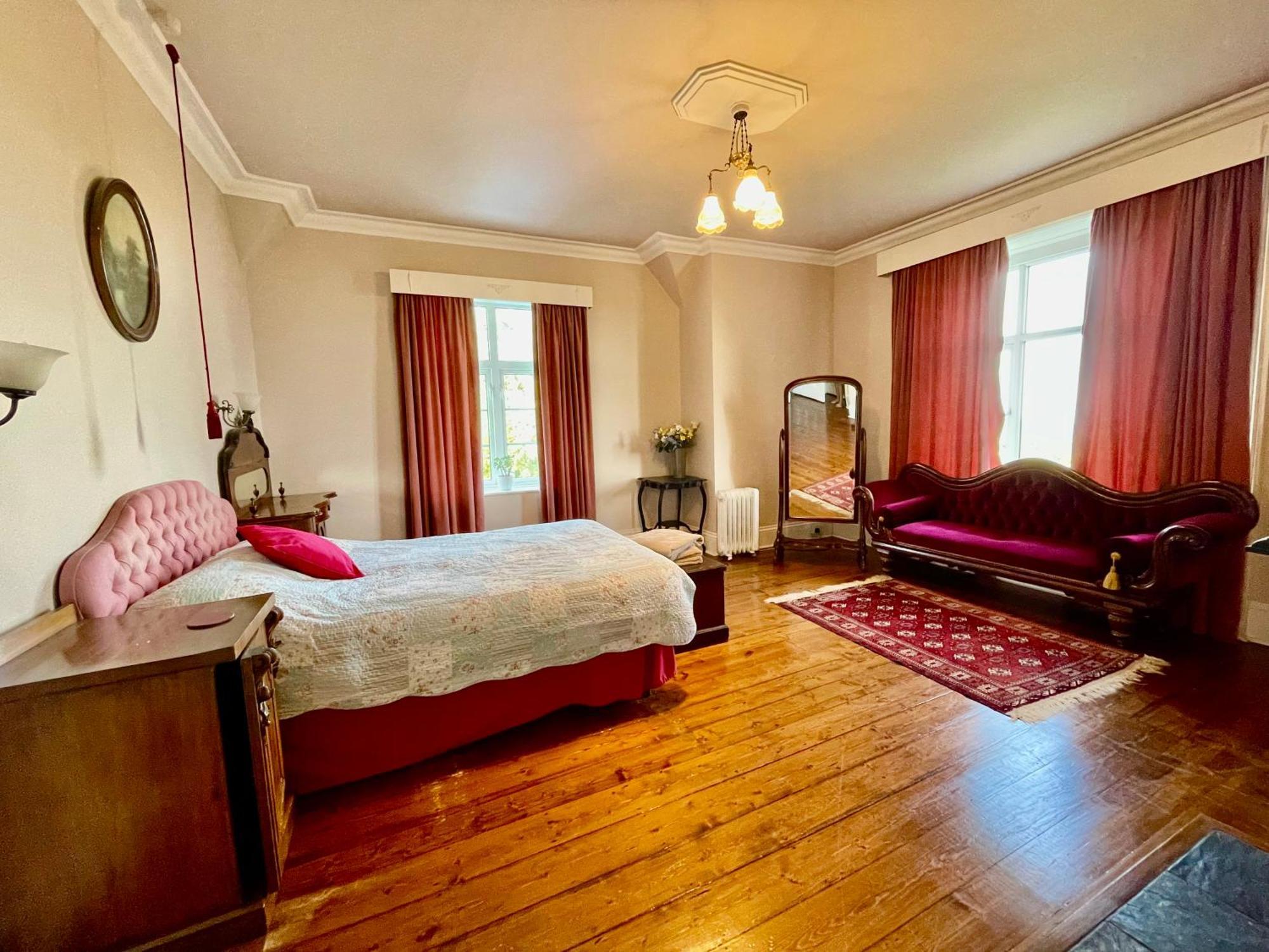 Torwood Victorian House